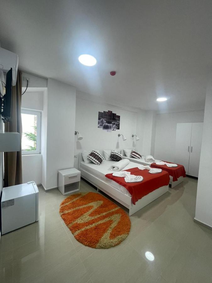 Hostel Tripoli Palace بوخارست المظهر الخارجي الصورة