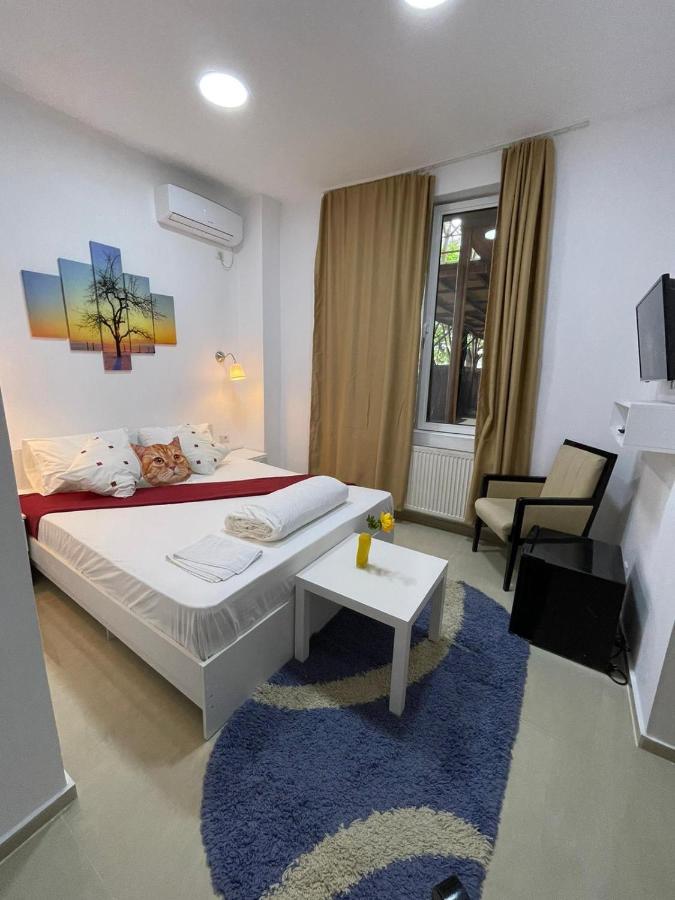 Hostel Tripoli Palace بوخارست المظهر الخارجي الصورة