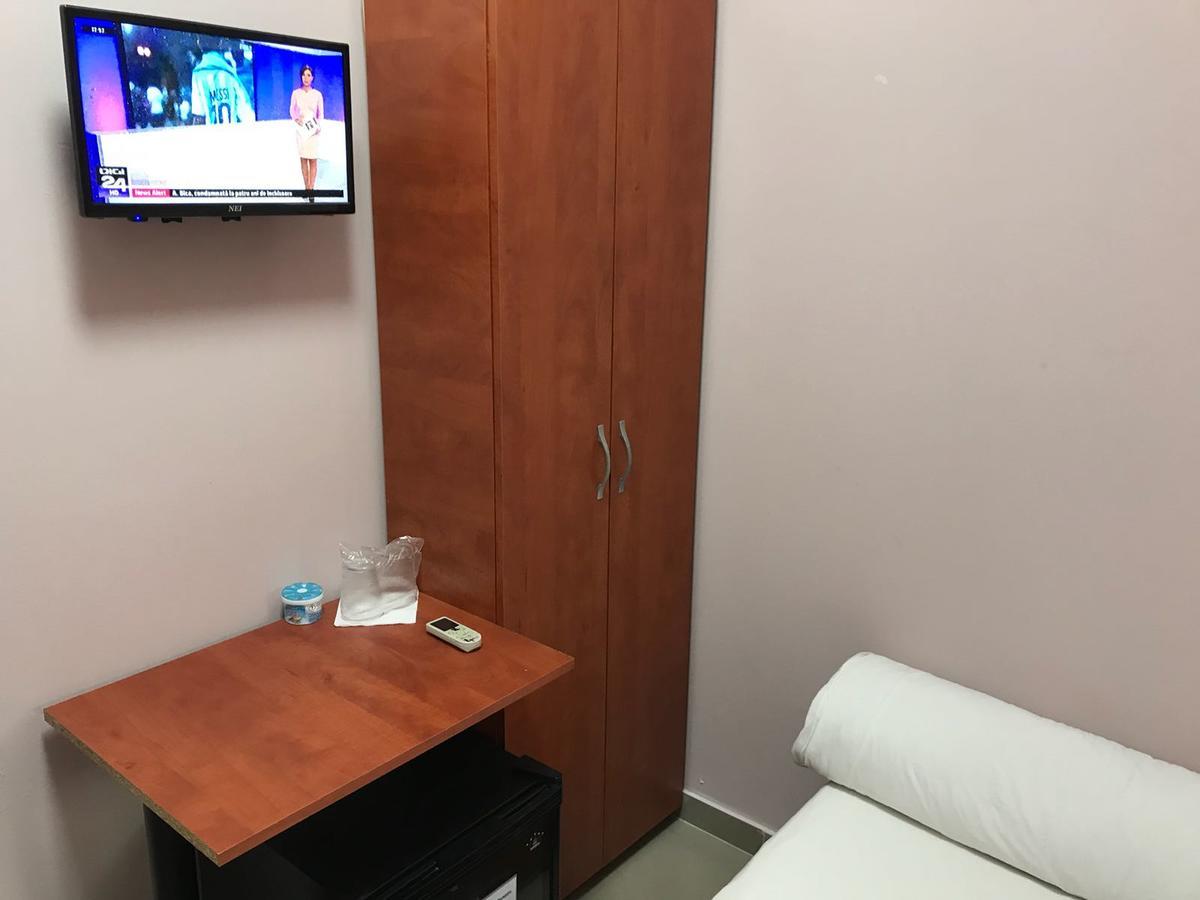 Hostel Tripoli Palace بوخارست المظهر الخارجي الصورة